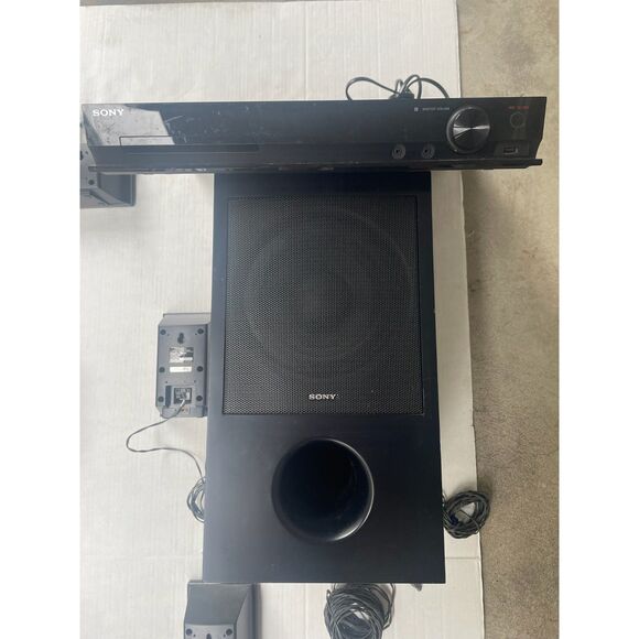 Sony Surround Sound Home System + Dvd Player - Picture 3 of 4